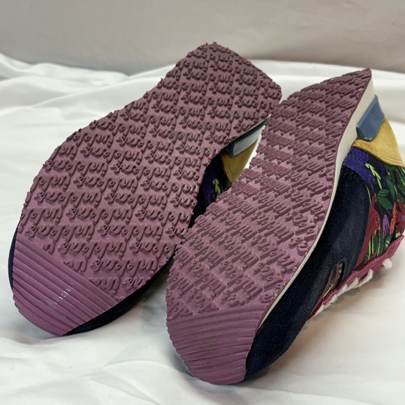 Inkkas Multicolor Floral Sneakers - Picture 7 of 15